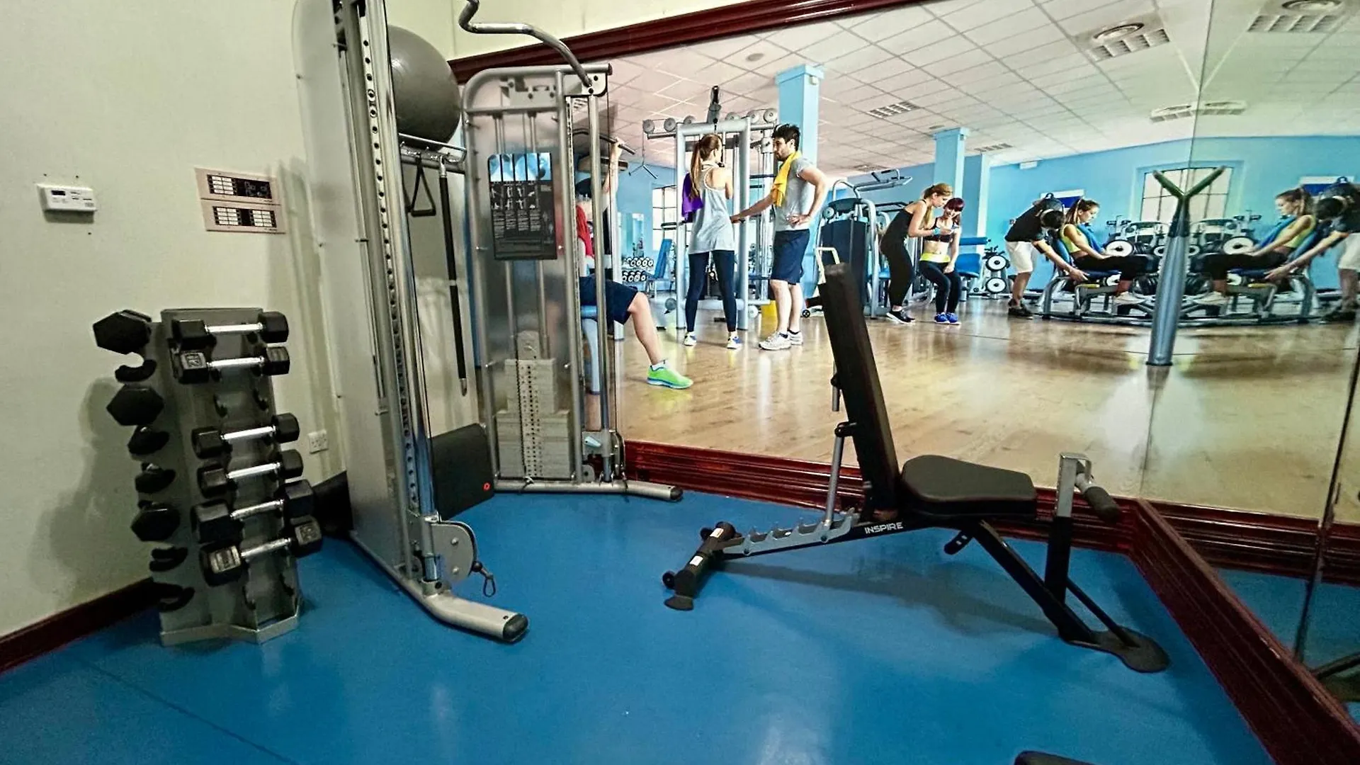 Al Nakheel Hotel Apartments Αμπού Ντάμπι 3*,